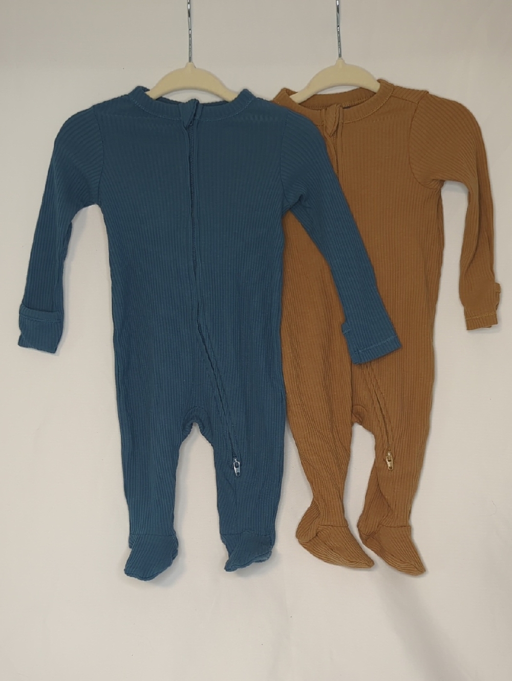 2 Baby 0-3M Ribbed Super Soft Stretchy 2-way Zipper Footies W/Foldover Sleeves